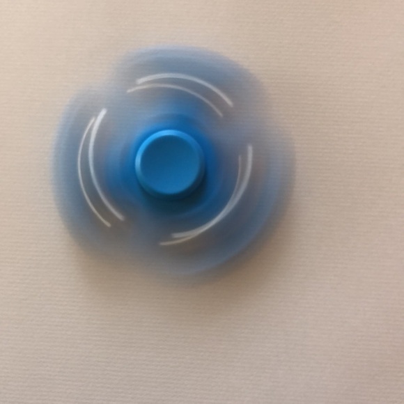 Cash money, fidget, spinner, and blue pinky fidget spinner - Picture 3 of 4